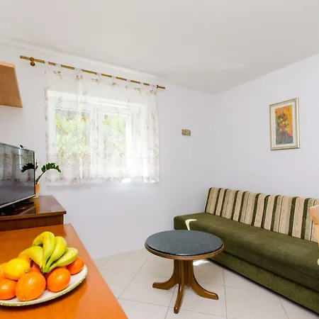 Apartment Petra Hektoroviceva Split