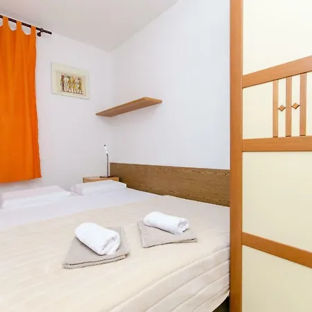 Apartment Petra Hektoroviceva *