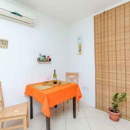 Apartment Petra Hektoroviceva